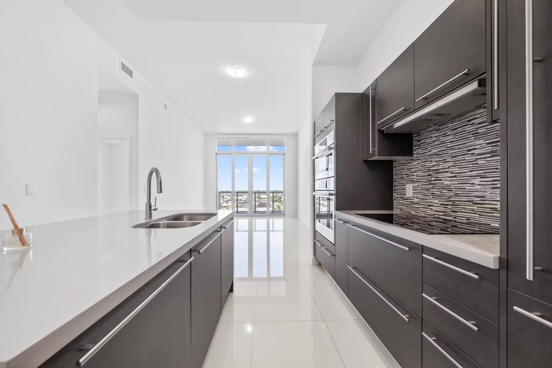 A newly renovated modern kitchen